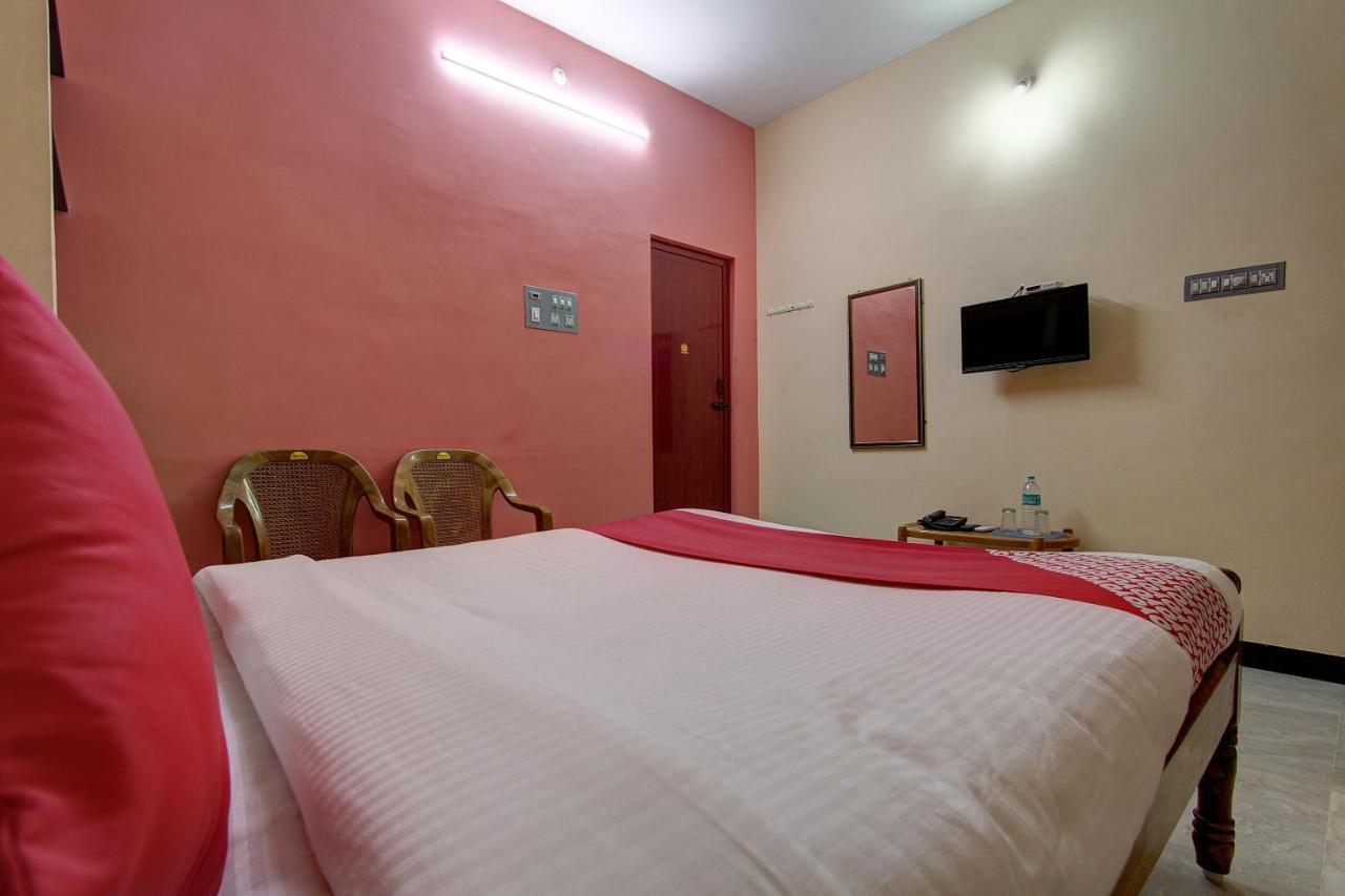 Oyo 38664 Rt Residency Ξενοδοχείο Golden Rock Εξωτερικό φωτογραφία