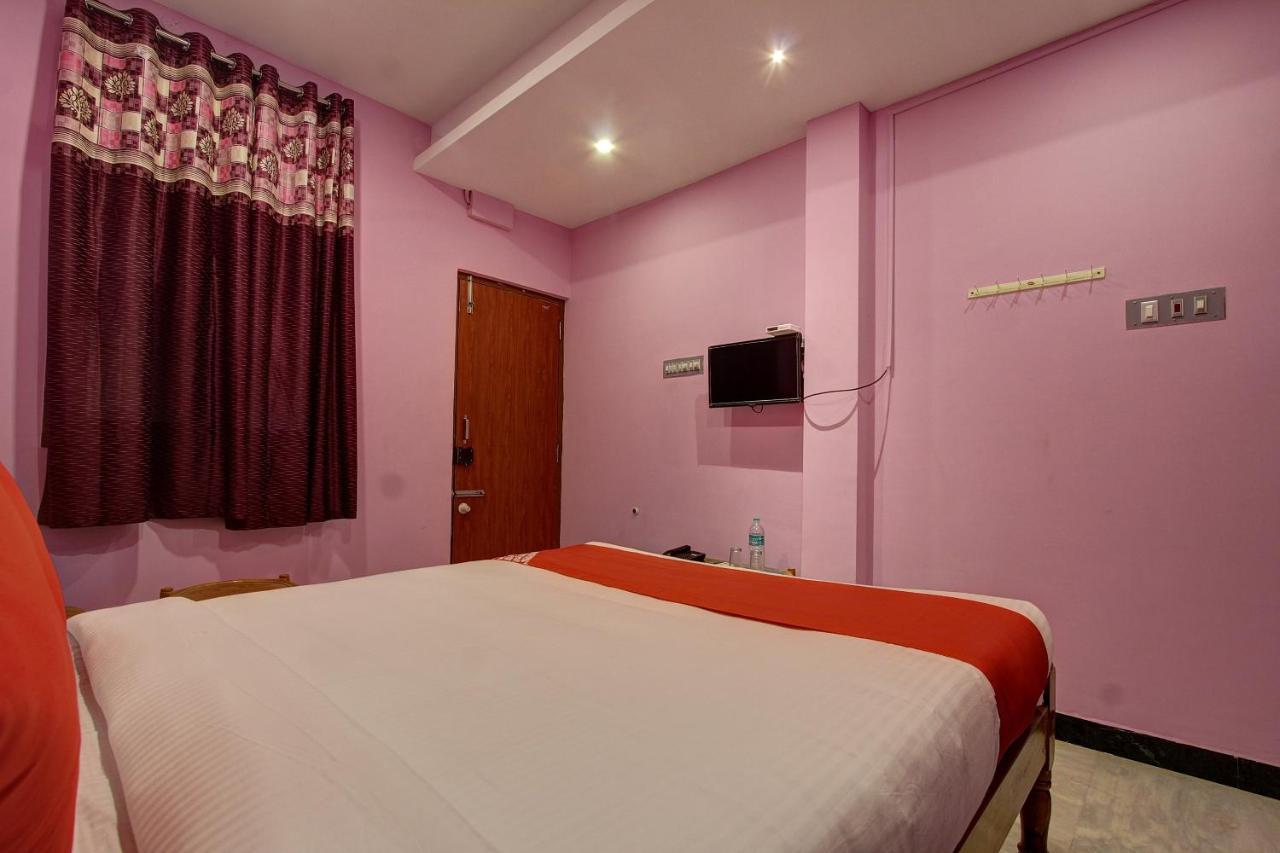 Oyo 38664 Rt Residency Ξενοδοχείο Golden Rock Εξωτερικό φωτογραφία